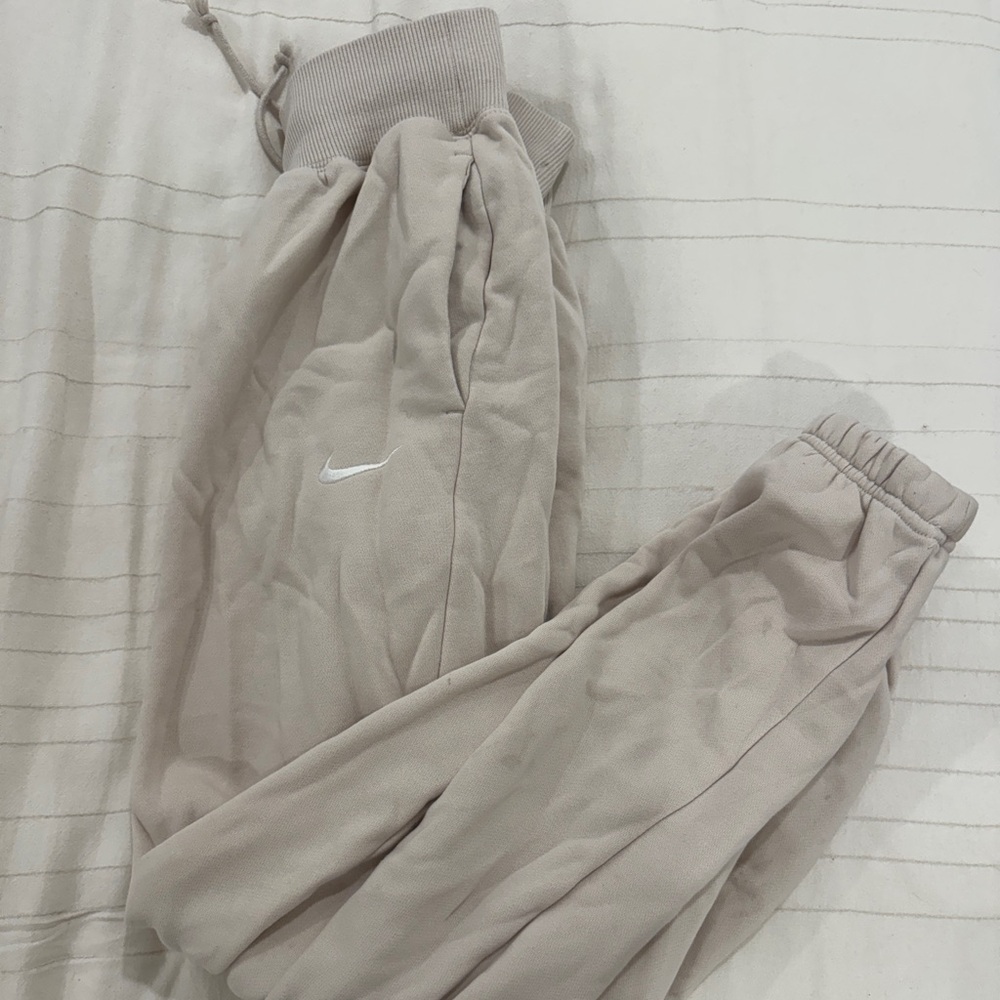 Nike Light Beige Joggers